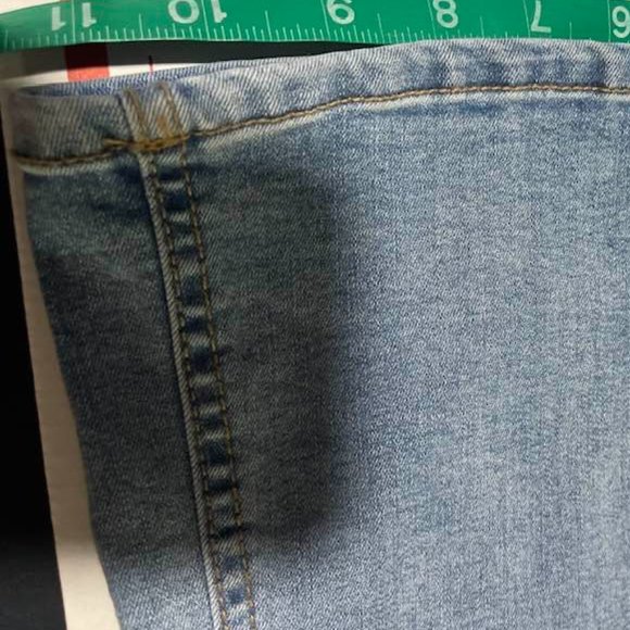 Garage Denim Flare NWT High-Waisted Wide Flare Jeans -Olivia Blue - size… - Picture 13 of 16